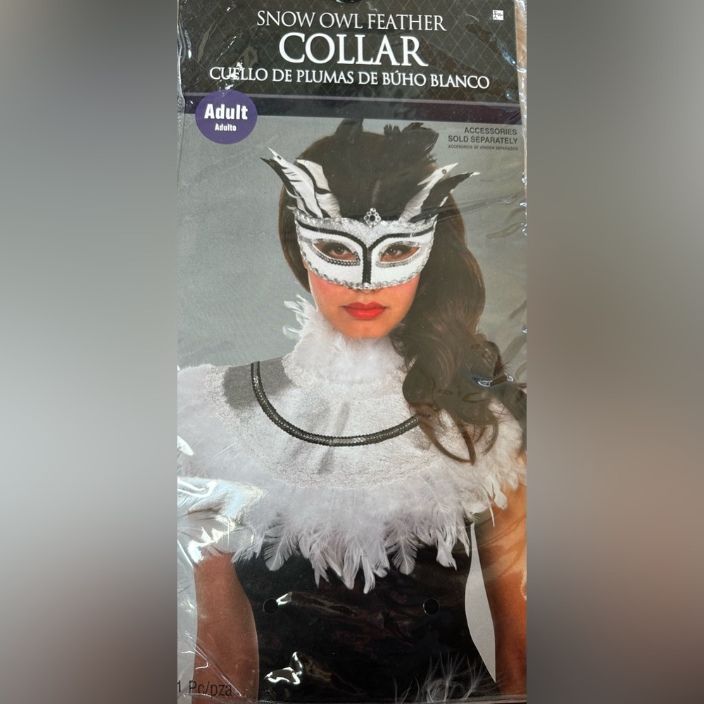 Snow Owl Feather Collar By Amscan Adult Accessory NWT Halloween/Dress Up